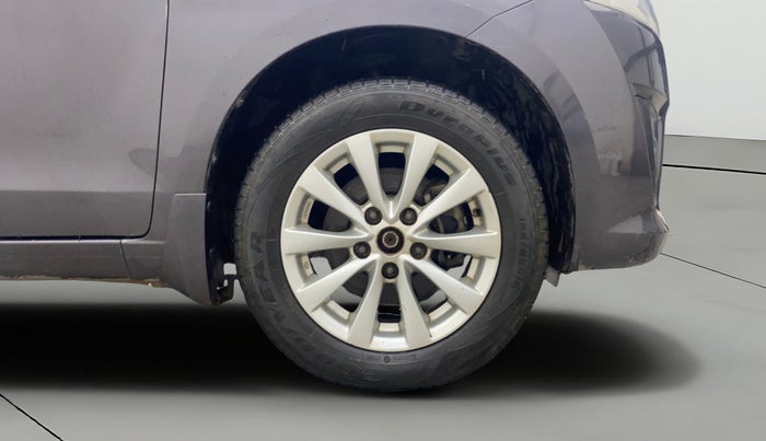 2014 Maruti Ertiga ZXI, Petrol, Manual, 54,724 km, Right Front Wheel