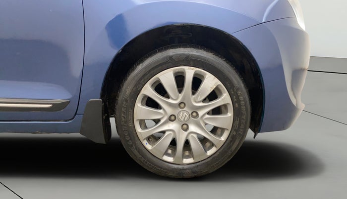 2016 Maruti Baleno ALPHA PETROL 1.2, Petrol, Manual, 52,974 km, Right Front Wheel