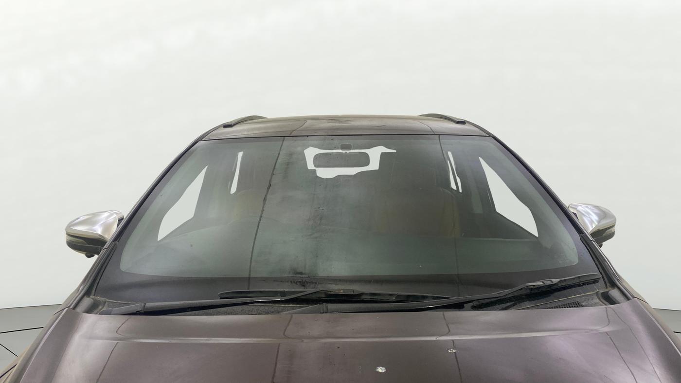 2018 Toyota Innova Crysta 2.8 ZX AT 7 STR, Diesel, Automatic, 1,07,889 km, Front Windshield
