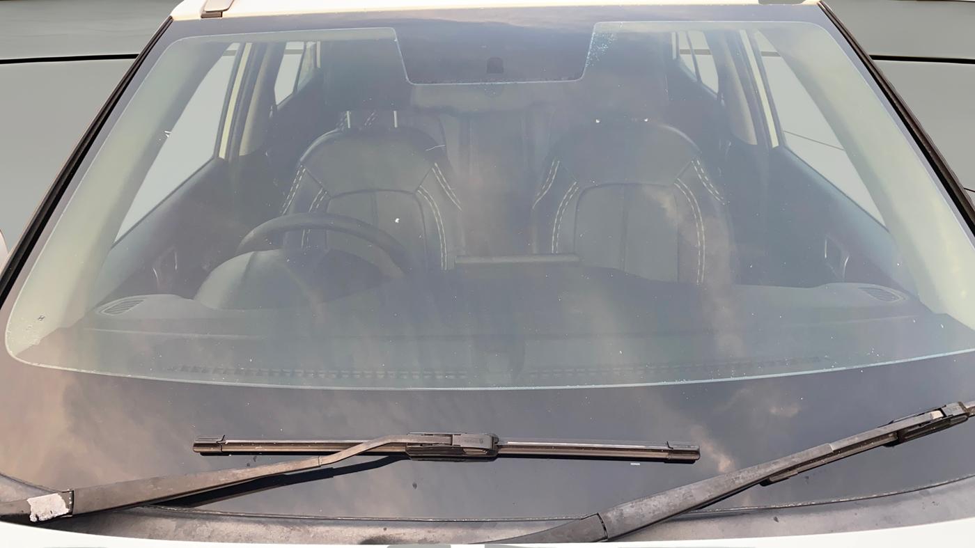2019 Hyundai VENUE SX 1.0 (O) TURBO, Petrol, Manual, 72,549 km, Front Windshield