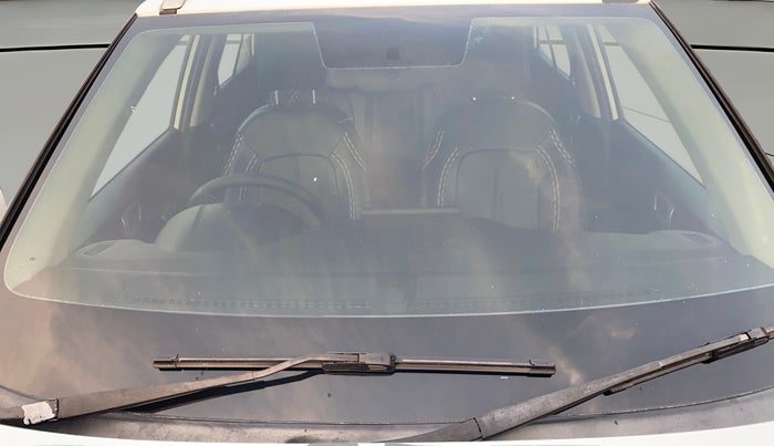 2019 Hyundai VENUE SX 1.0 (O) TURBO, Petrol, Manual, 72,549 km, Front Windshield