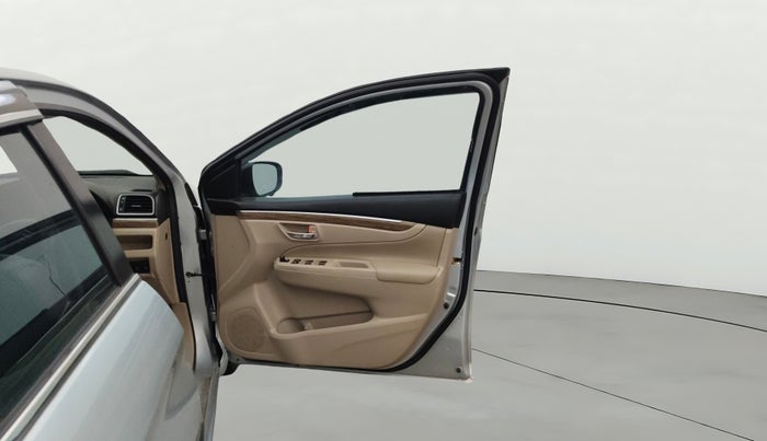 2022 Maruti Ciaz ALPHA 1.5 SHVS PETROL, Petrol, Manual, 76,642 km, RHS Front Door