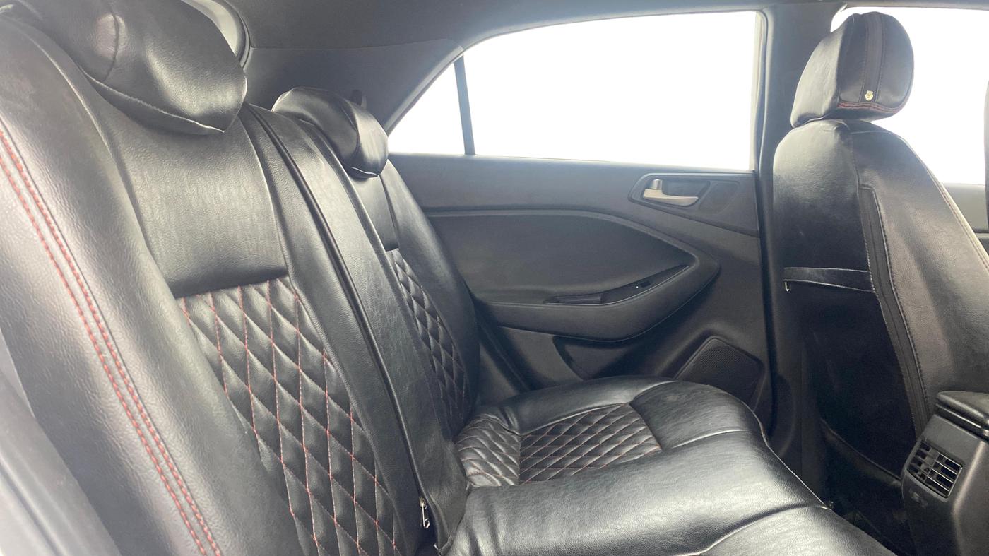2018 Hyundai i20 Active 1.2 SX, Petrol, Manual, 91,238 km, Right Side Rear Door Cabin