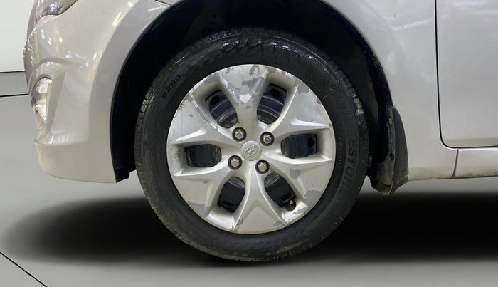 2016 Hyundai Verna 1.4 VTVT, Petrol, Manual, 1,23,771 km, Left Front Wheel