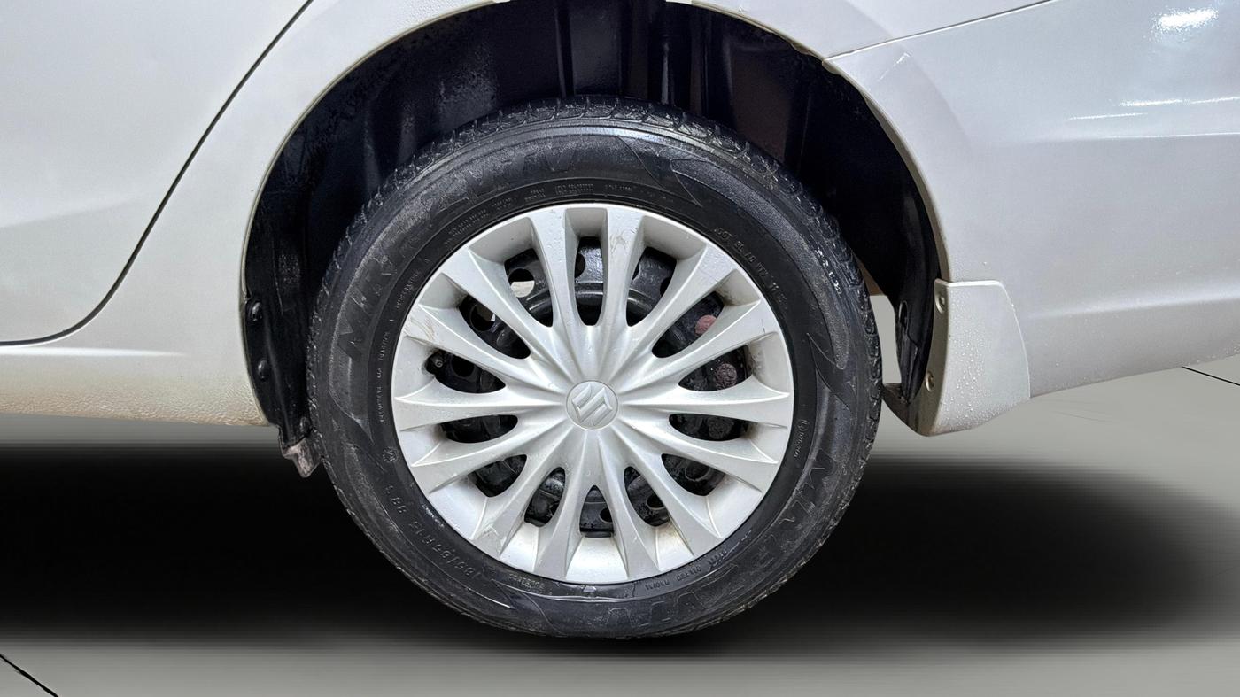2015 Maruti Ciaz VXI+, Petrol, Manual, 92,577 km, Left Rear Wheel