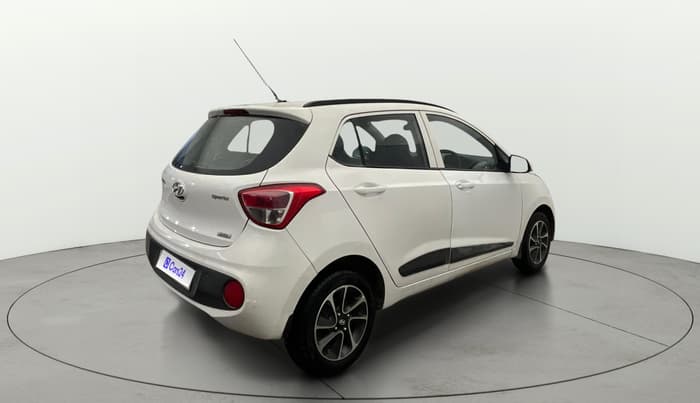 2018 Hyundai Grand i10 SPORTZ (O) AT 1.2 KAPPA VTVT, Petrol, Automatic, 31,128 km, Right Back Diagonal