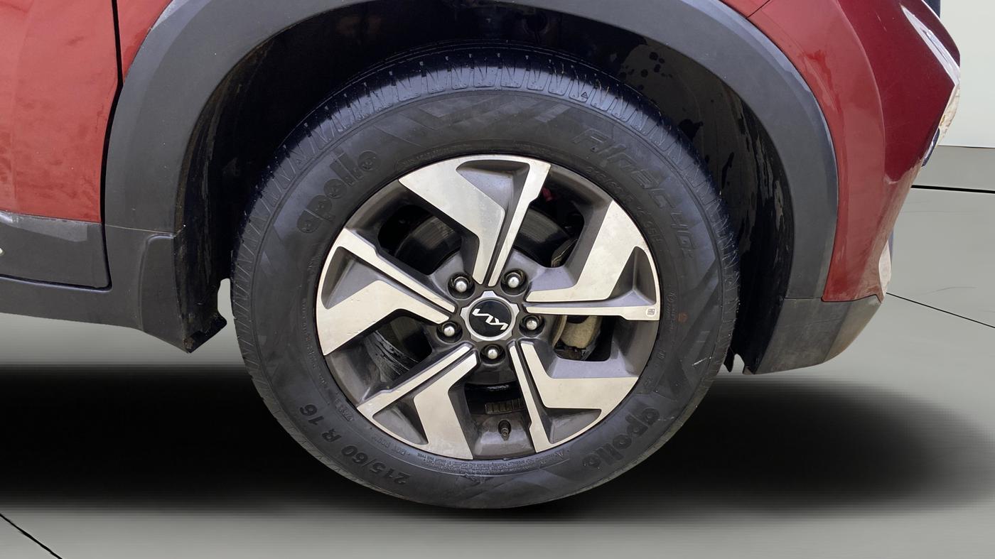 2023 KIA SONET HTX PLUS 1.5 DIESEL IMT , Diesel, Manual, 50,015 km, Right Front Wheel