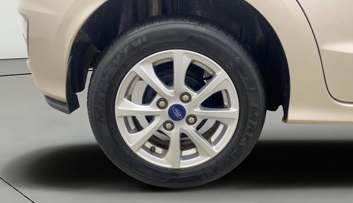 2019 Ford New Figo TITANIUM 1.2 PETROL MT, Petrol, Manual, 28,912 km, Right Rear Wheel