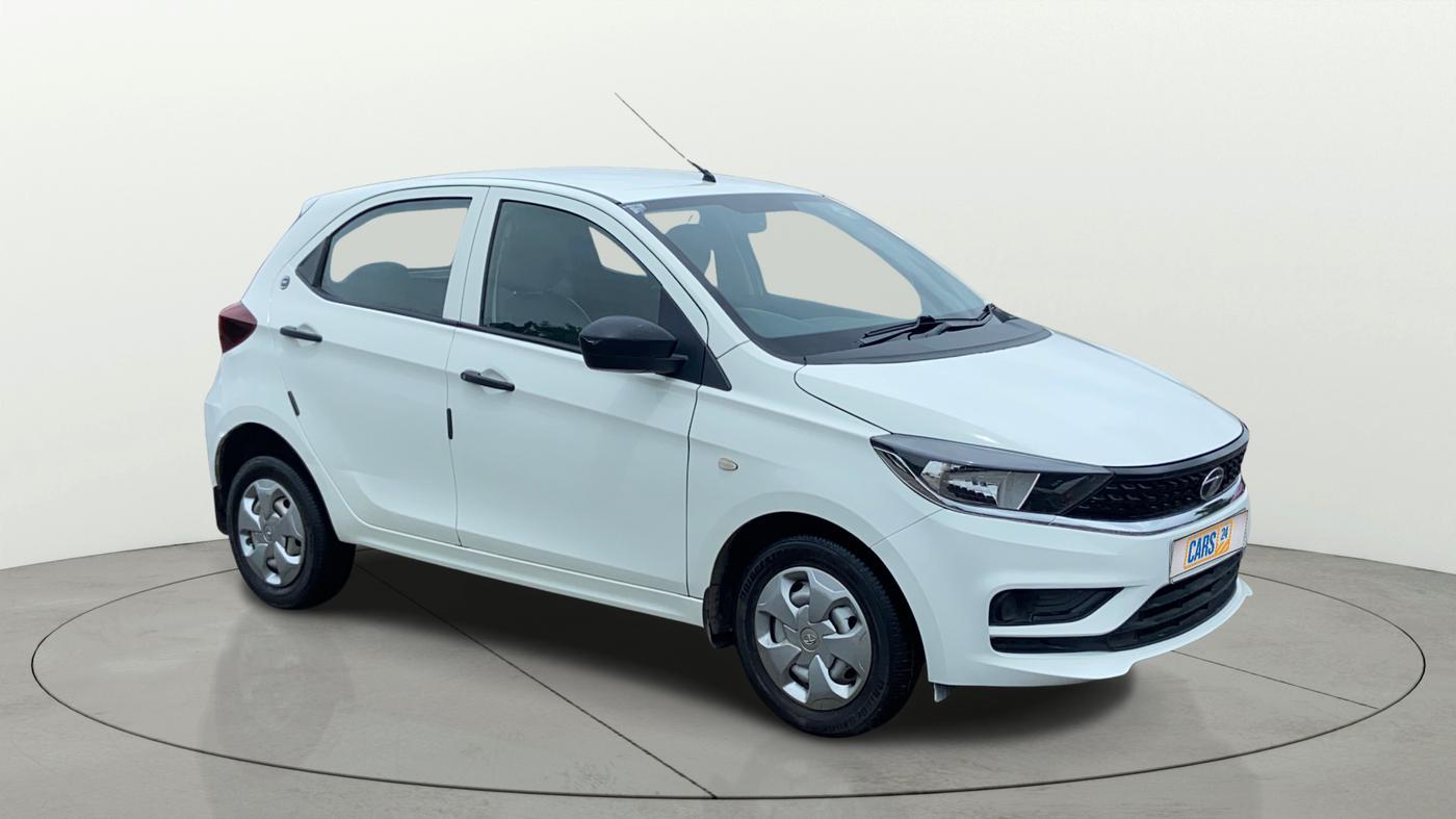 2023 Tata Tiago XM CNG, CNG, Manual, 32,657 km, Right Front Diagonal
