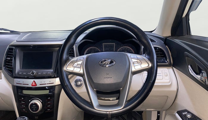 2021 Mahindra XUV300 W8 1.2 PETROL, Petrol, Manual, 67,830 km, Steering Wheel Close Up