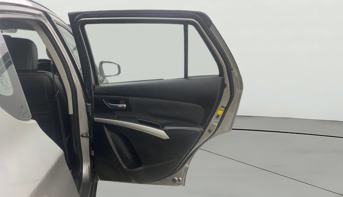 2017 Maruti S Cross ZETA 1.3, Diesel, Manual, 1,16,289 km, RHS Rear Door