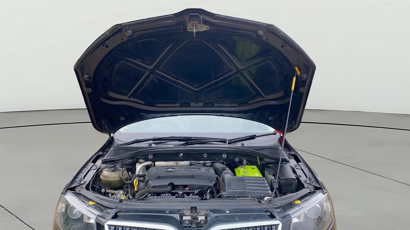 2014 Skoda Octavia ELEGANCE 1.8 TSI AT, Petrol, Automatic, 89,206 km, Open Bonet