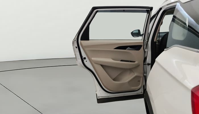 2021 MG HECTOR SHARP 1.5 PETROL CVT, Petrol, Automatic, 43,365 km, LHS Rear Door