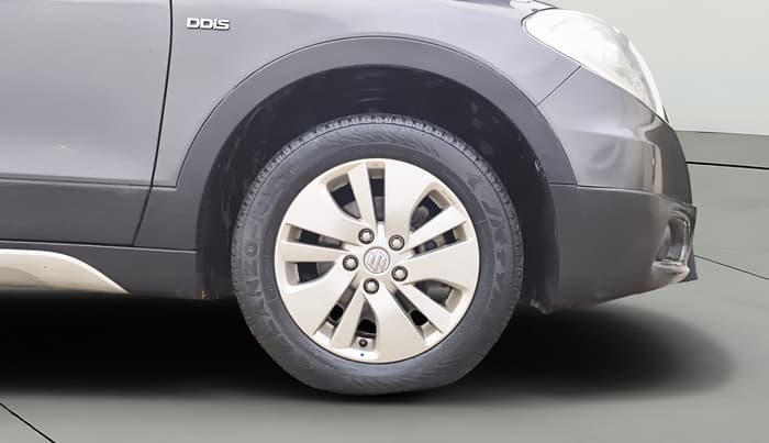 2015 Maruti S Cross ALPHA 1.6, Diesel, Manual, 54,852 km, Right Front Wheel