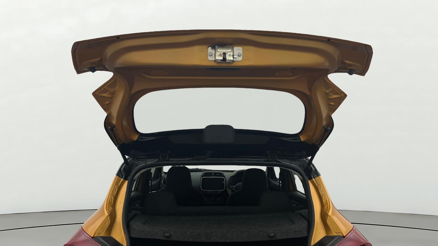 2023 Renault Kwid CLIMBER MT 1.0, Petrol, Manual, 26,259 km, Boot Door Open