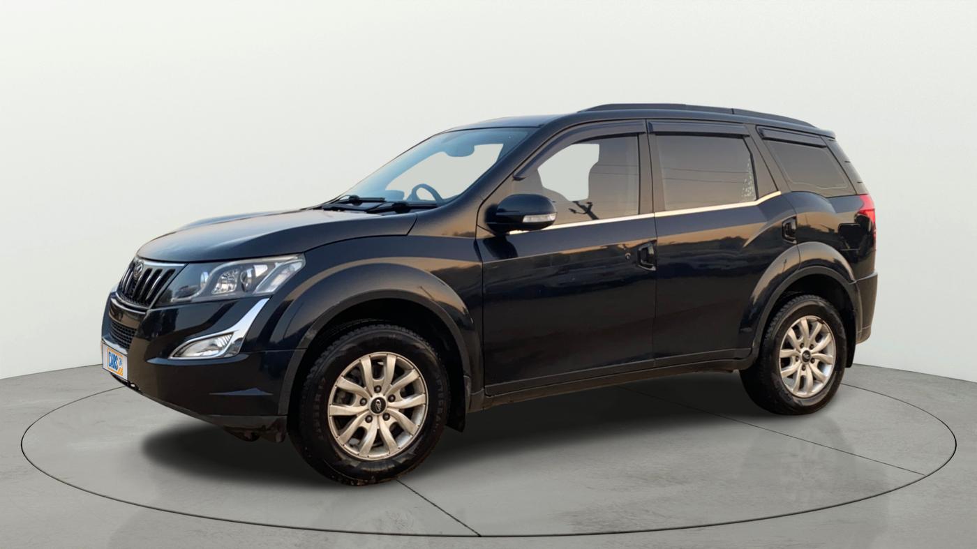 2016 Mahindra XUV500 W8, Diesel, Manual, 83,424 km, Left Front Diagonal