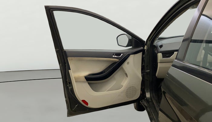 2021 Tata NEXON XZ PLUS (O) PETROL, CNG, Manual, 35,386 km, LHS Front Door