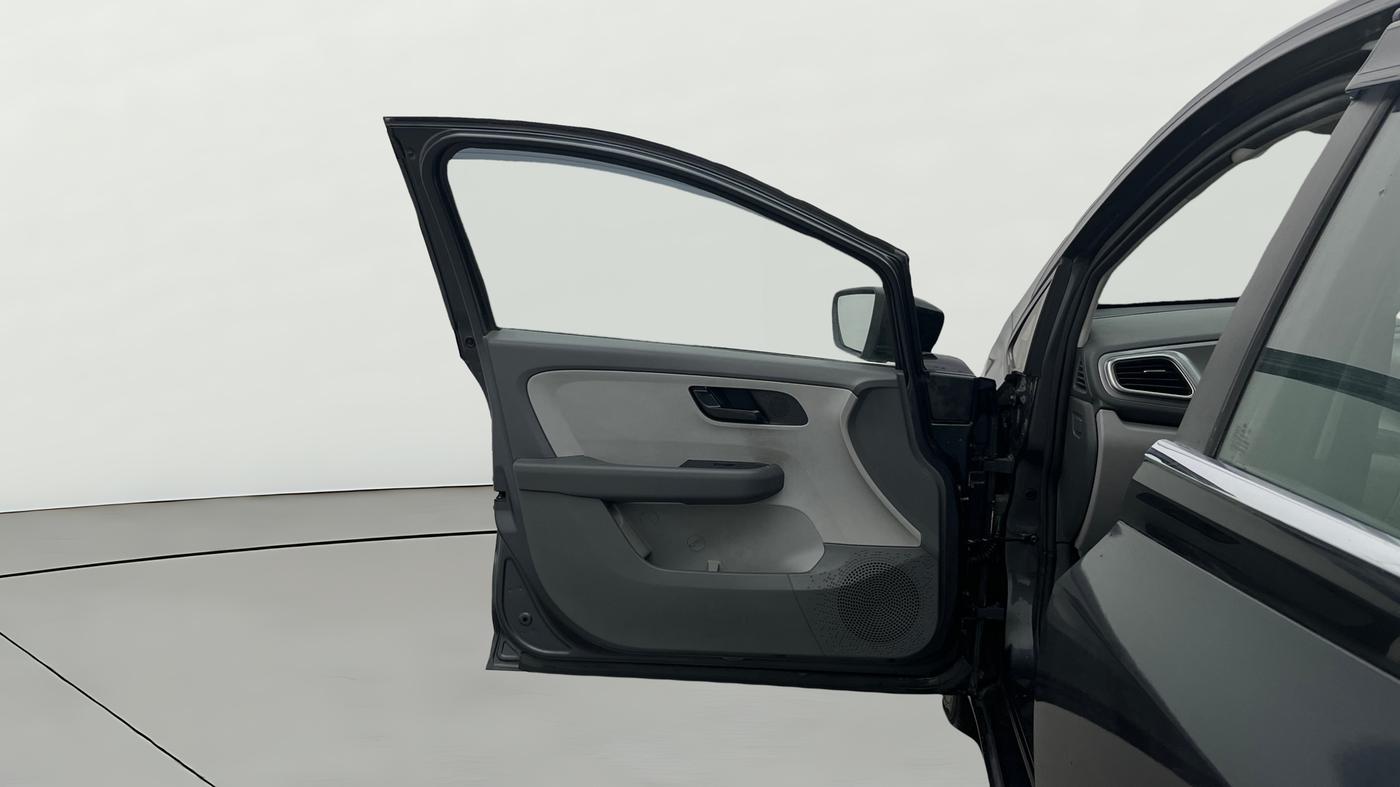 2020 Tata ALTROZ XT PETROL, Petrol, Manual, 45,038 km, LHS Front Door
