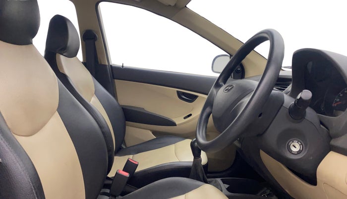 2014 Hyundai Eon ERA +, Petrol, Manual, 29,859 km, Right Side Front Door Cabin