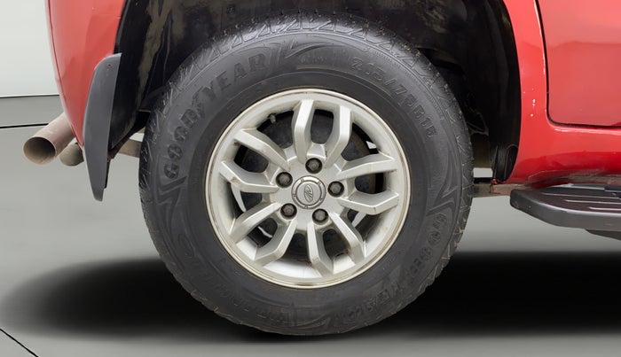 2017 Mahindra TUV300 T8, Diesel, Manual, 47,261 km, Right Rear Wheel