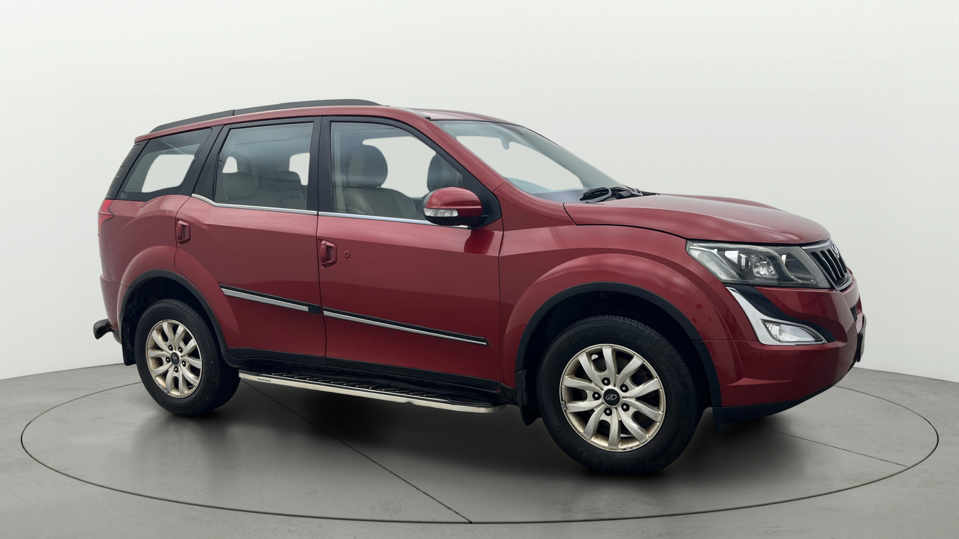 2016 Mahindra XUV500 2020-2021 W10 2016 Mahindra XUV500 2020-2021 W10