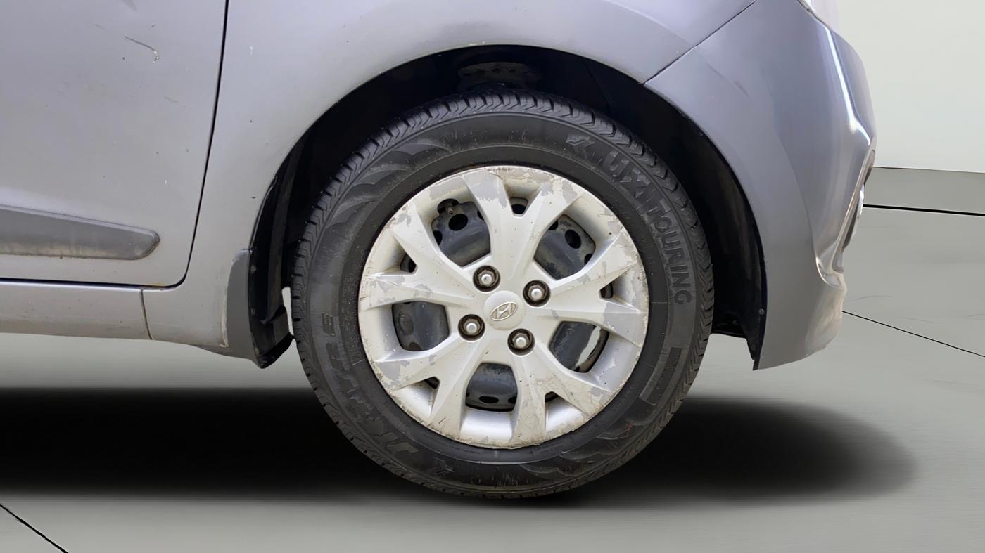 2013 Hyundai Grand i10 MAGNA 1.2 KAPPA VTVT, Petrol, Manual, 87,330 km, Right Front Wheel