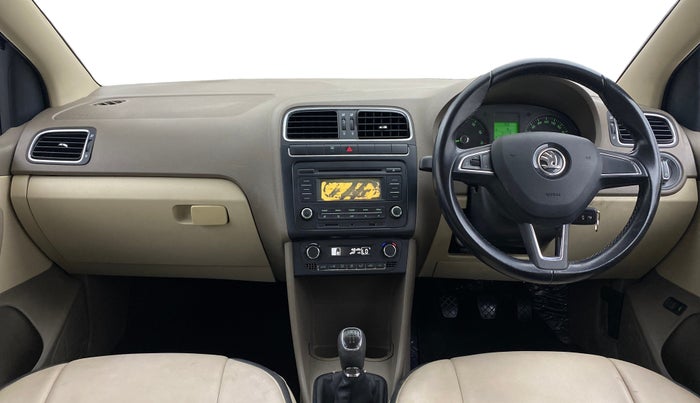 2014 Skoda Rapid ELEGANCE 1.6 MPI MT, Petrol, Manual, 51,774 km, Dashboard