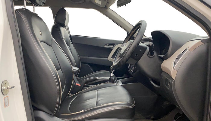 2017 Hyundai Creta SX PLUS 1.6 PETROL, Petrol, Manual, 1,15,309 km, Right Side Front Door Cabin