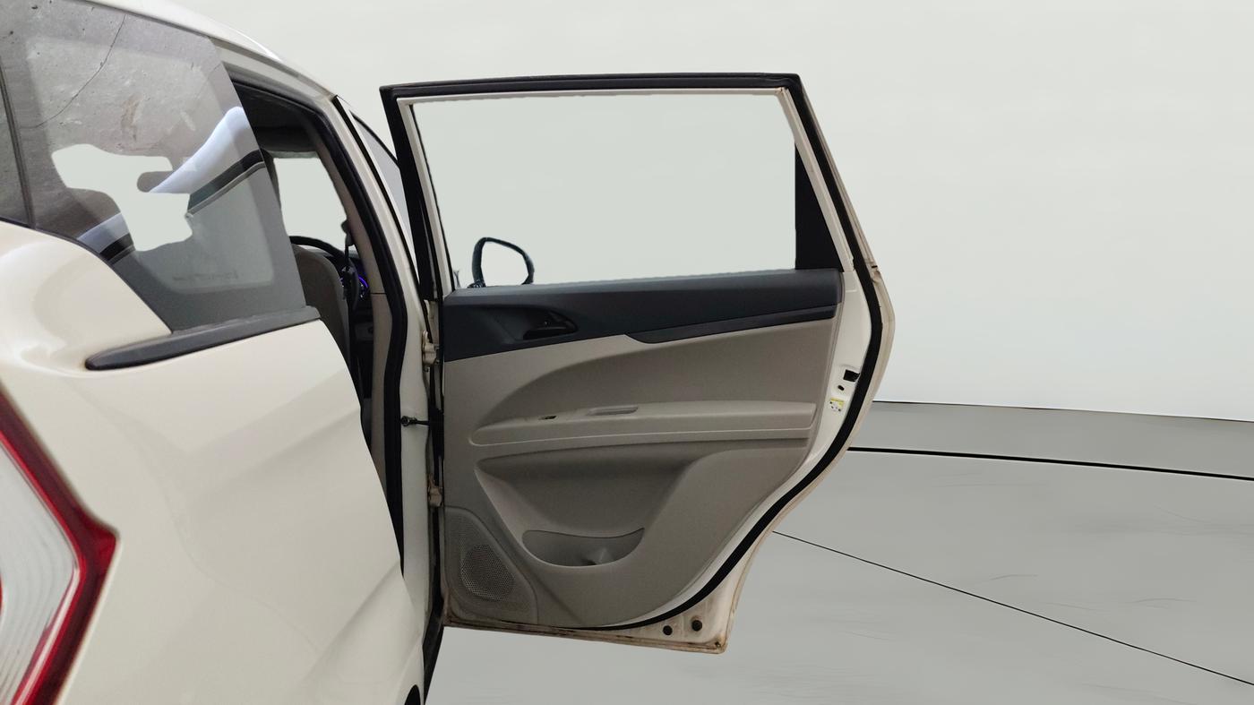 2019 Mahindra MARAZZO M2 7STR, Diesel, Manual, 80,816 km, RHS Rear Door