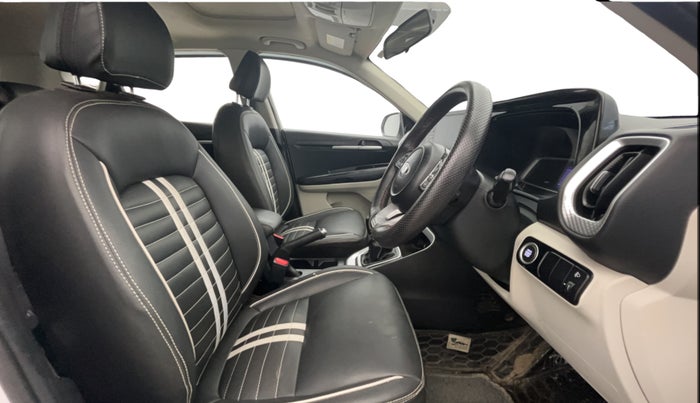 2020 KIA SONET HTX 1.0 IMT, Petrol, Manual, 77,635 km, Right Side Front Door Cabin