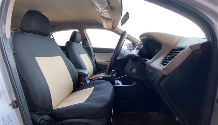 2017 Hyundai Elite i20 SPORTZ 1.2, Petrol, Manual, 99,127 km, Right Side Front Door Cabin