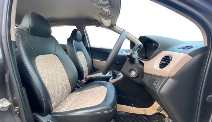 2020 Hyundai Grand i10 MAGNA 1.2 KAPPA VTVT, Petrol, Manual, 29,664 km, Right Side Front Door Cabin