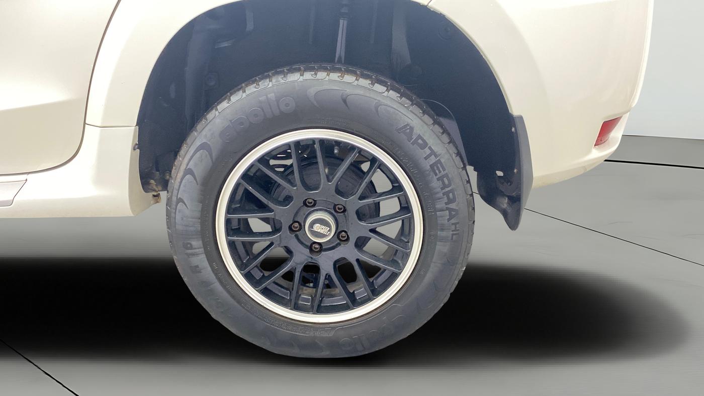 2018 Nissan Terrano XL (P), Petrol, Manual, 33,495 km, Left Rear Wheel