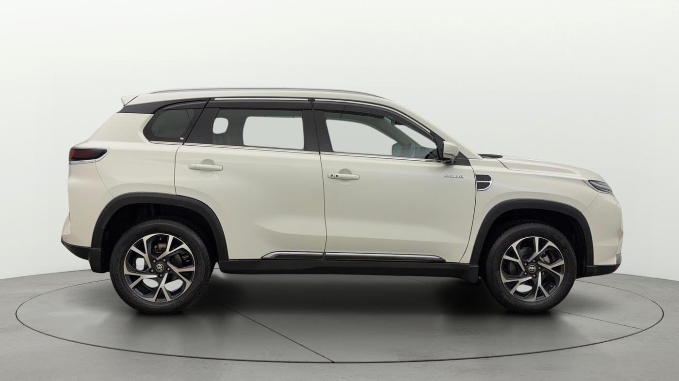 2024 Toyota URBAN CRUISER HYRYDER V HYBRID, Hybrid, Automatic, 30,657 km, Right Side View