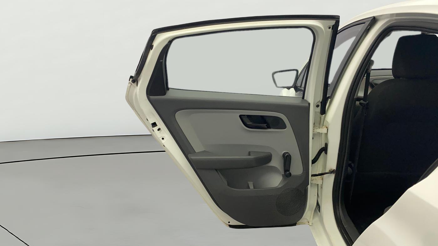 2020 Tata ALTROZ XE PETROL, Petrol, Manual, 72,765 km, LHS Rear Door