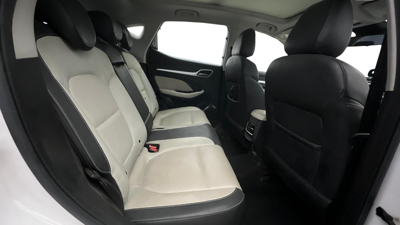2022 MG ASTOR SAVVY 1.5 CVT, Petrol, Automatic, 20,617 km, Right Side Rear Door Cabin