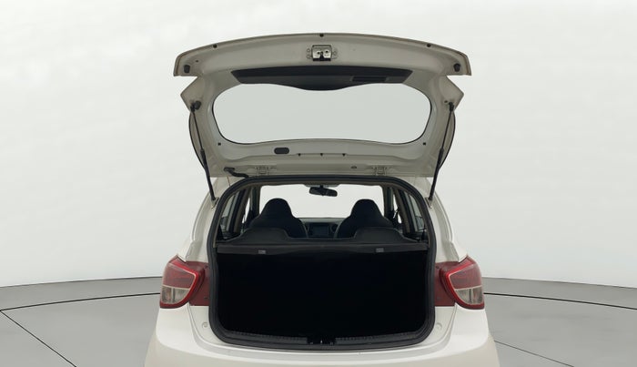 2016 Hyundai Grand i10 MAGNA 1.2 KAPPA VTVT, Petrol, Manual, 1,02,687 km, Boot Door Open