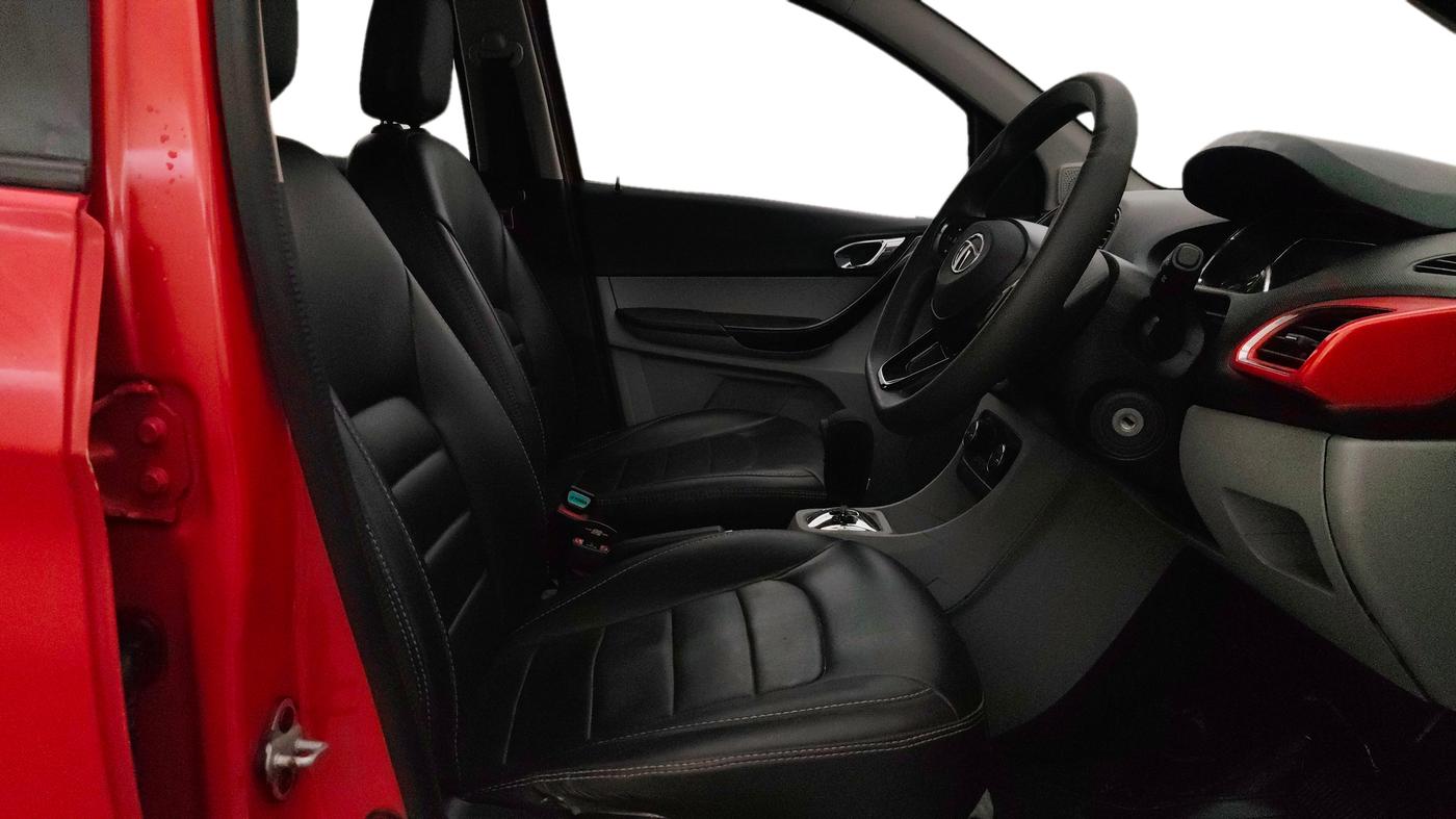 2020 Tata Tiago XZA PLUS PETROL, Petrol, Automatic, 33,895 km, Right Side Front Door Cabin