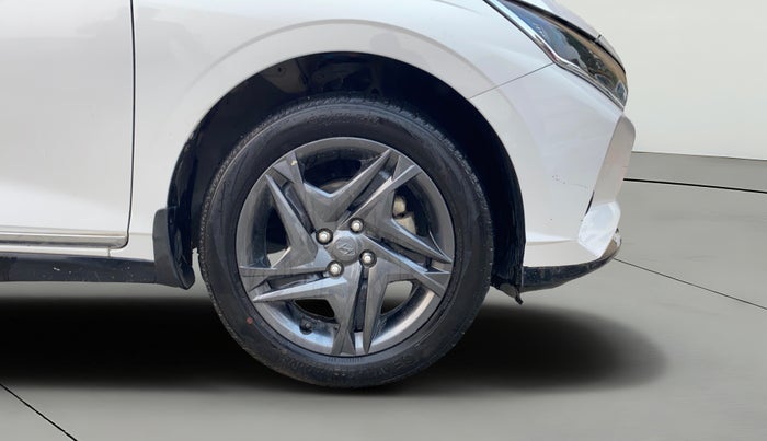 2023 Hyundai NEW I20 SPORTZ 1.2 MT, Petrol, Manual, 31,108 km, Right Front Wheel