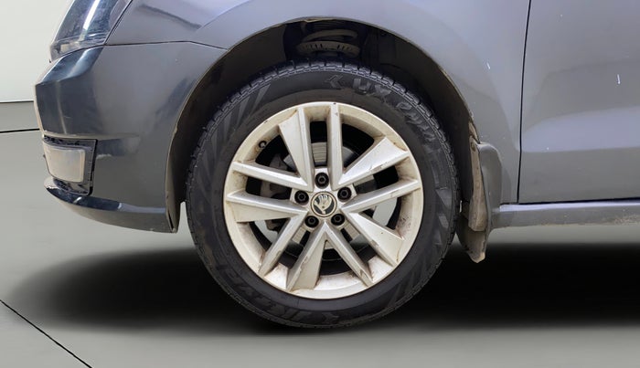 2017 Skoda Rapid STYLE 1.6 MPI AT, Petrol, Automatic, 78,050 km, Left Front Wheel