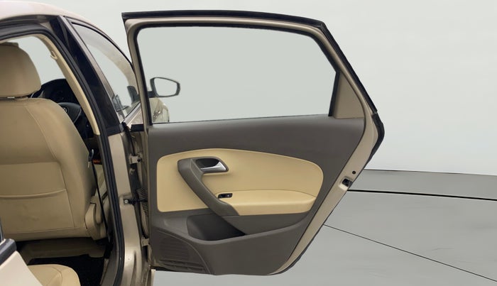 2016 Volkswagen Vento HIGHLINE PETROL AT, Petrol, Automatic, 76,549 km, RHS Rear Door