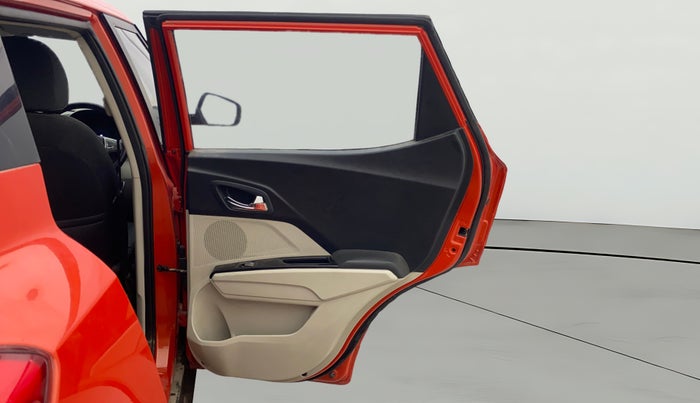 2019 Mahindra XUV300 W8 1.2 PETROL, Petrol, Manual, 58,517 km, RHS Rear Door