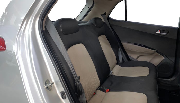 2015 Hyundai Grand i10 SPORTZ 1.2 KAPPA VTVT, Petrol, Manual, 36,792 km, Right Side Rear Door Cabin