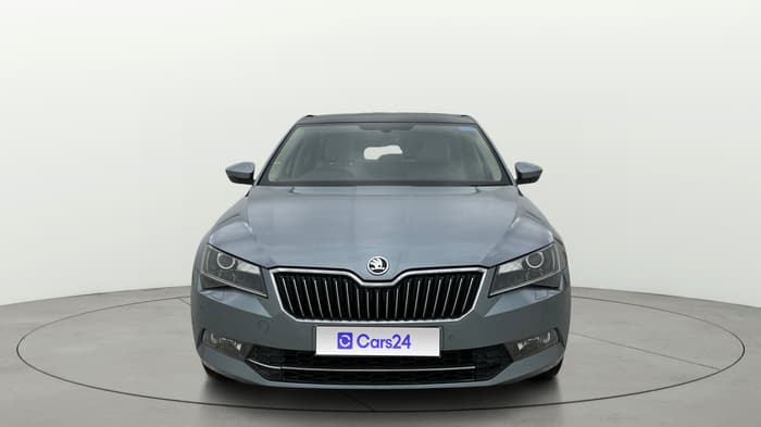 2017 Skoda Superb L&K 1.8 TSI AT, Petrol, Automatic, 50,276 km, Front