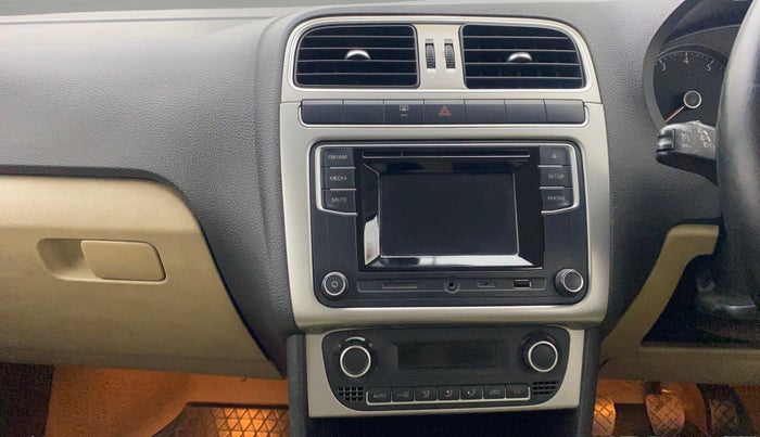 2016 Volkswagen Ameo HIGHLINE1.2L, Petrol, Manual, 66,761 km, Air Conditioner