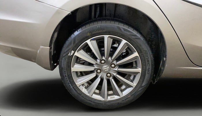 2019 Maruti Ciaz ALPHA 1.5 SHVS PETROL, Petrol, Manual, 72,030 km, Right Rear Wheel