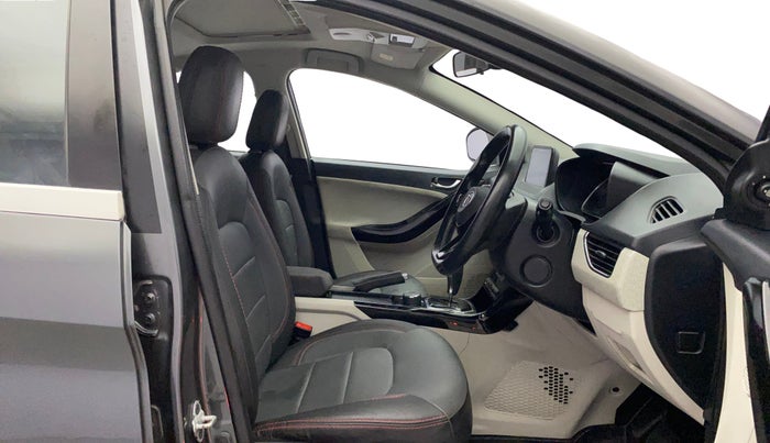 2021 Tata NEXON XZA PLUS SUNROOF DIESEL, Diesel, Automatic, 50,656 km, Right Side Front Door Cabin