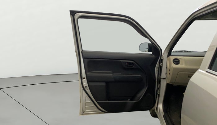 2020 Maruti New Wagon-R LXI (O) 1.0, Petrol, Manual, 57,495 km, LHS Front Door
