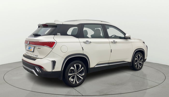 2023 MG HECTOR PLUS SAVVY PRO 1.5 TURBO CVT 6 STR, Petrol, Automatic, 36,596 km, Right Back Diagonal