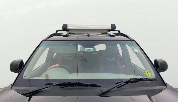 2016 Mahindra Kuv100 K8 6 STR, Petrol, Manual, 38,720 km, Front Windshield